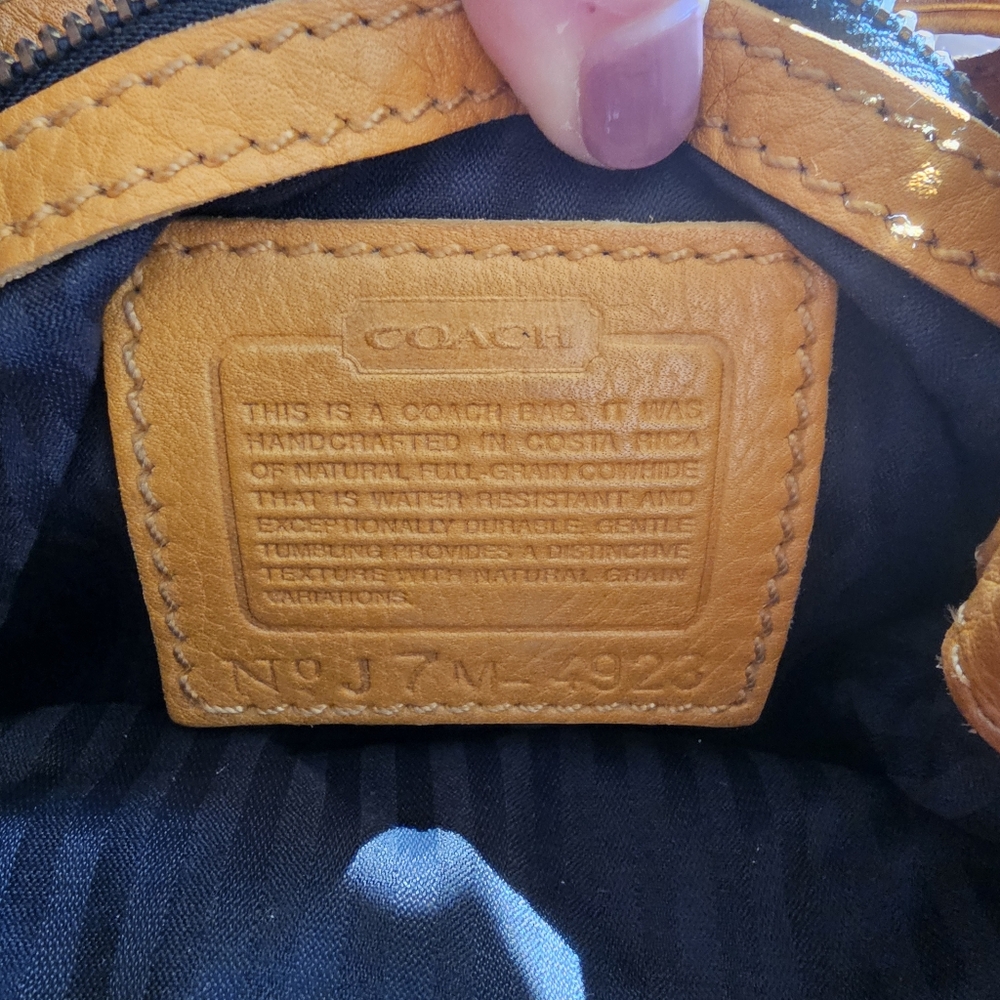 Vintage Coach Leather Shounder Bag, Sonoma, Camel Color, GUC - Picture 9 of 9